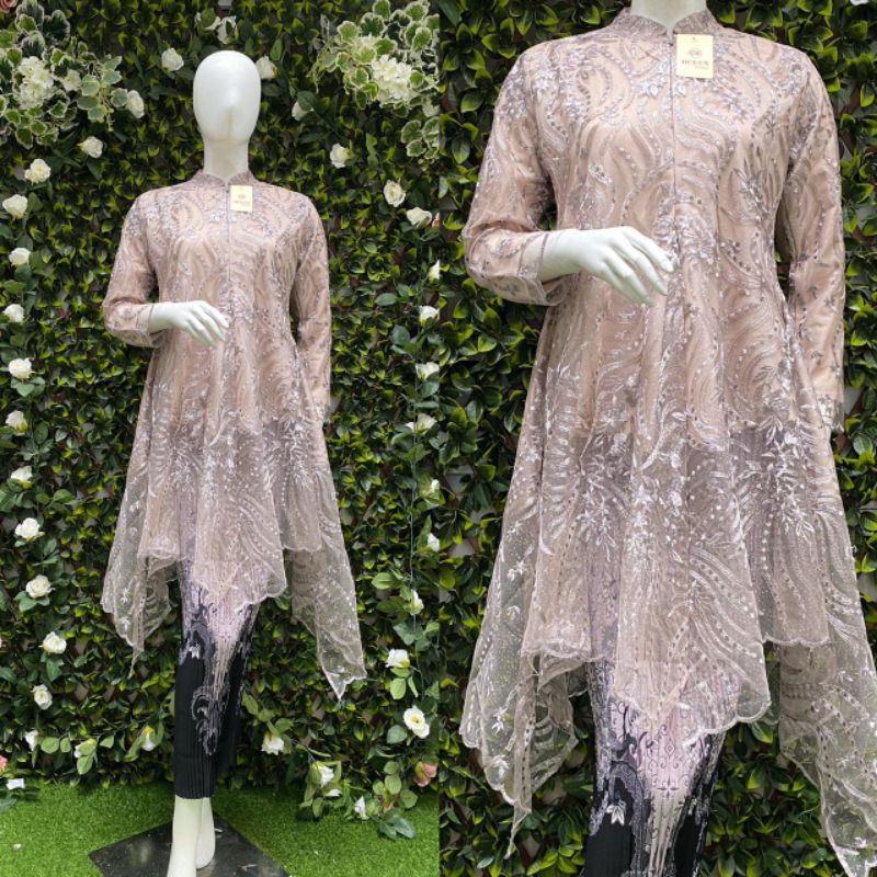 Kebaya Wisuda / Kebaya Brukat / Kebaya Modern / Kebaya Pesta / Kebaya / Kebaya Mewah / Kebaya Busui