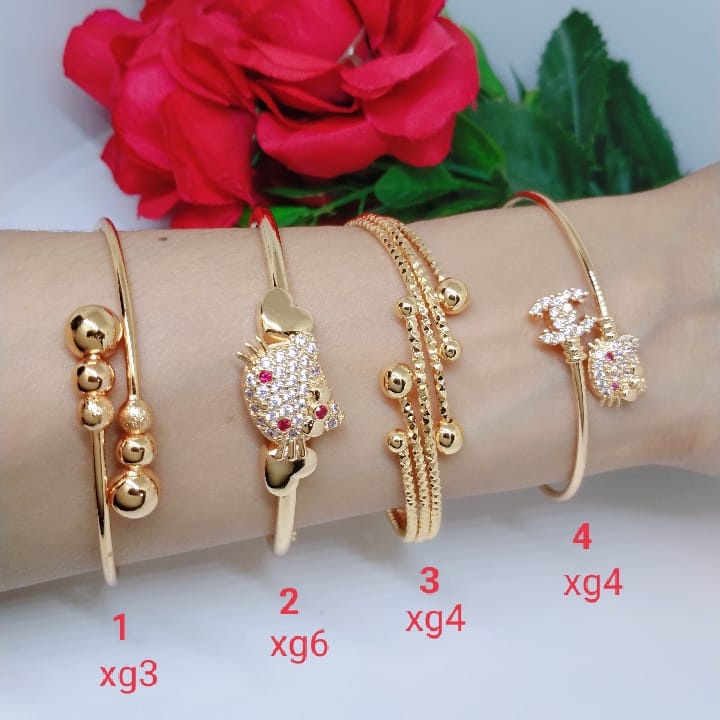 Gelang Tangan Fleksibel Bangle Wanita Titanium Xuping Perhiasan Aksesoris Fashion Lapis Emas Anti Karat