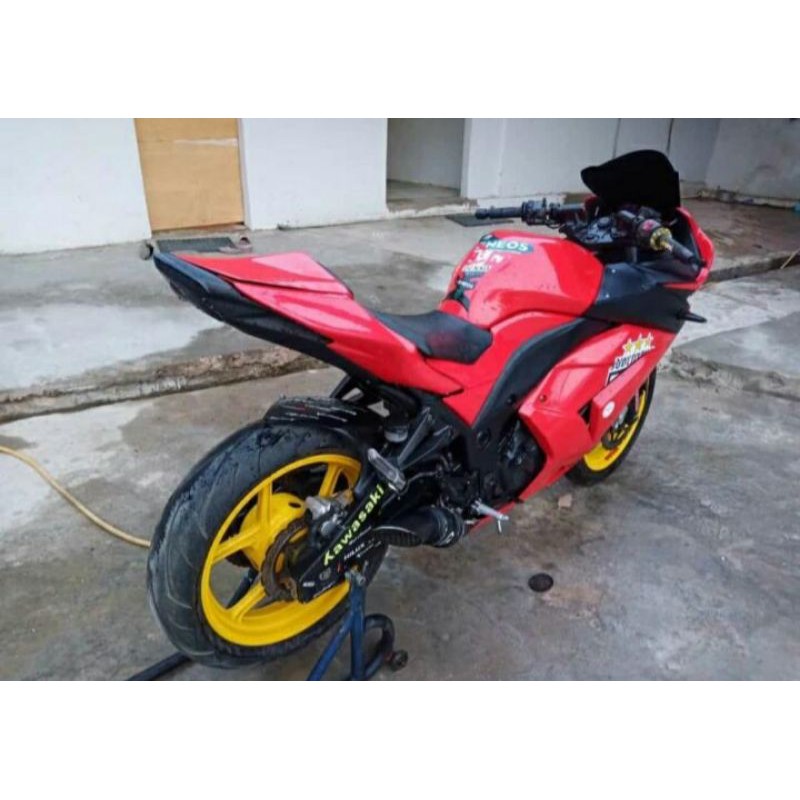 body belakang ninja 250 karbu model zx