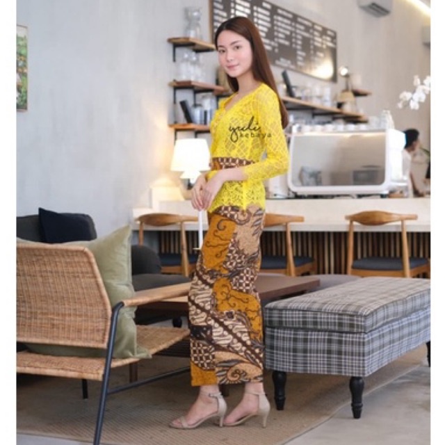 Set Kebaya Bali Murah Semi italy Tepi Depan | Kebaya Kuning bukaan depan