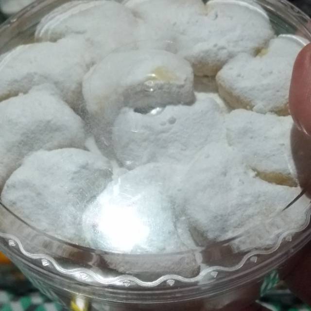 

Kue putri salju/kue kering idul fitri/lebaran
