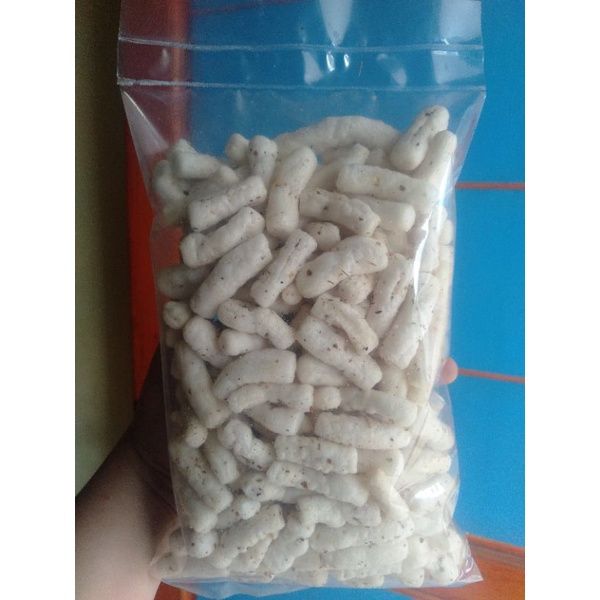 

Kerupuk Tongkol Cabe Ijo 150 Gram