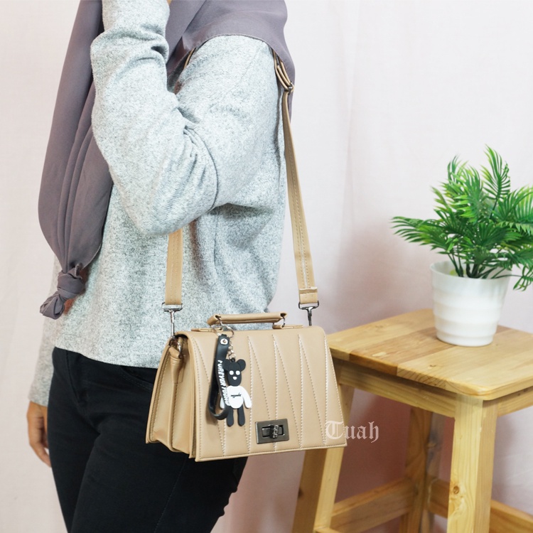 TUAH SLIMBAGS ( New / HARGA GROSIR ) / SLingbag Minixo Bordir V Super Premium Series High quality MX 2433 / Tas Selempang Wanita / Tas jinjing Wanita / Tas Wanita ala Korea/ Tas wanita Terbaru kekinian &amp; Terlaris / Tas Pesta Wanita