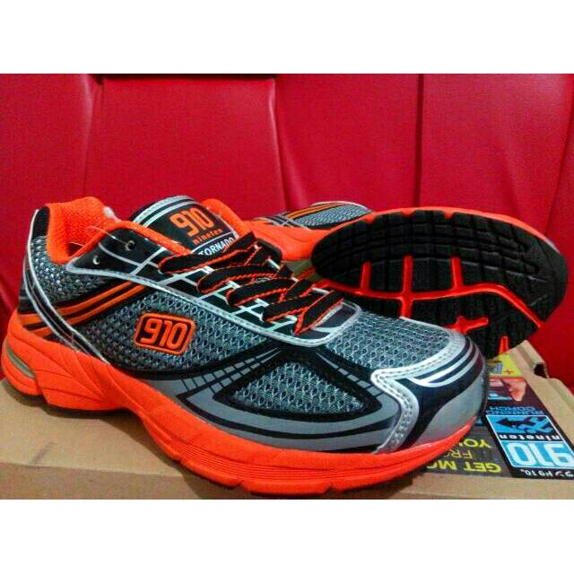 910 running shoes