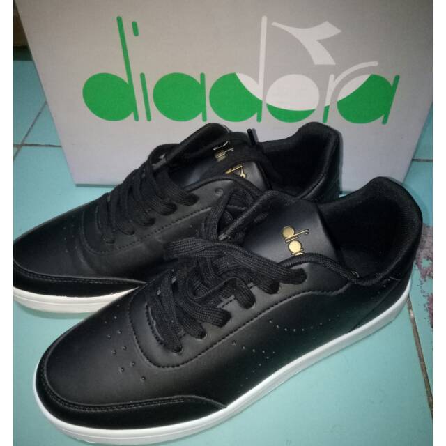 Diadora Givano