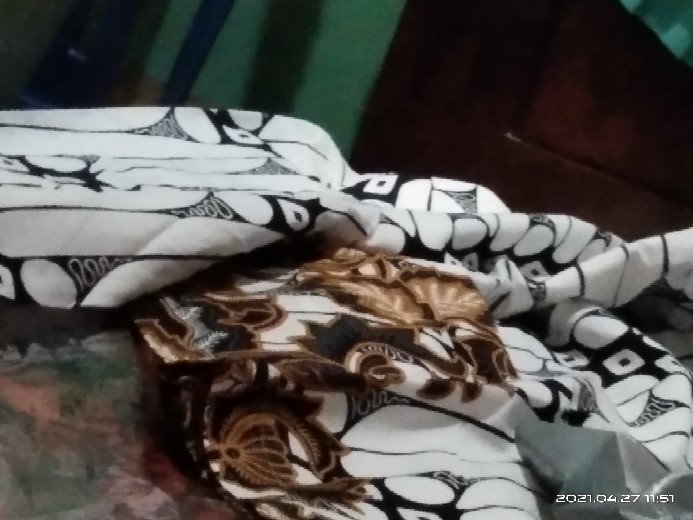 Kemeja Batik Pria Lengan Panjang Premium Motif Parang Warna Putih 725495 Cap 72