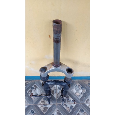 Fork shockbreaker sepeda merk copotan Giant uk 26 inch shock depan sepeda bekas layak pakai shockbea