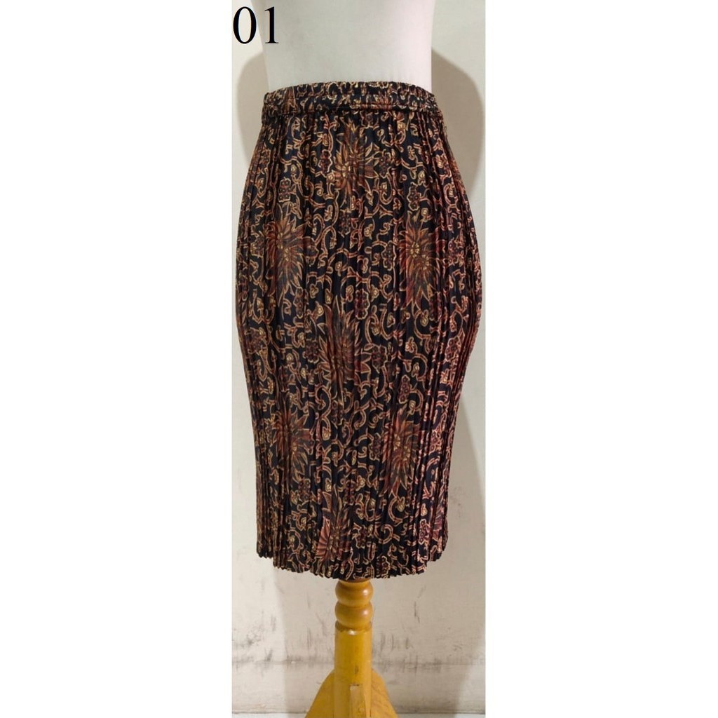 Revina Rok span plisket pendek batik wanita jumbo fit to XXL