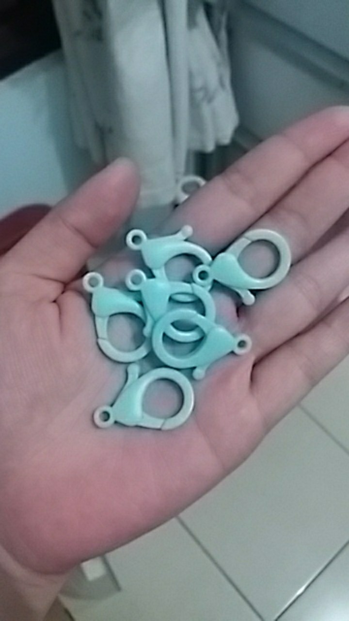 Kokot Udang ( 3 Cm ) Plastik Bisa Pilih Warna ( Per Pcs )