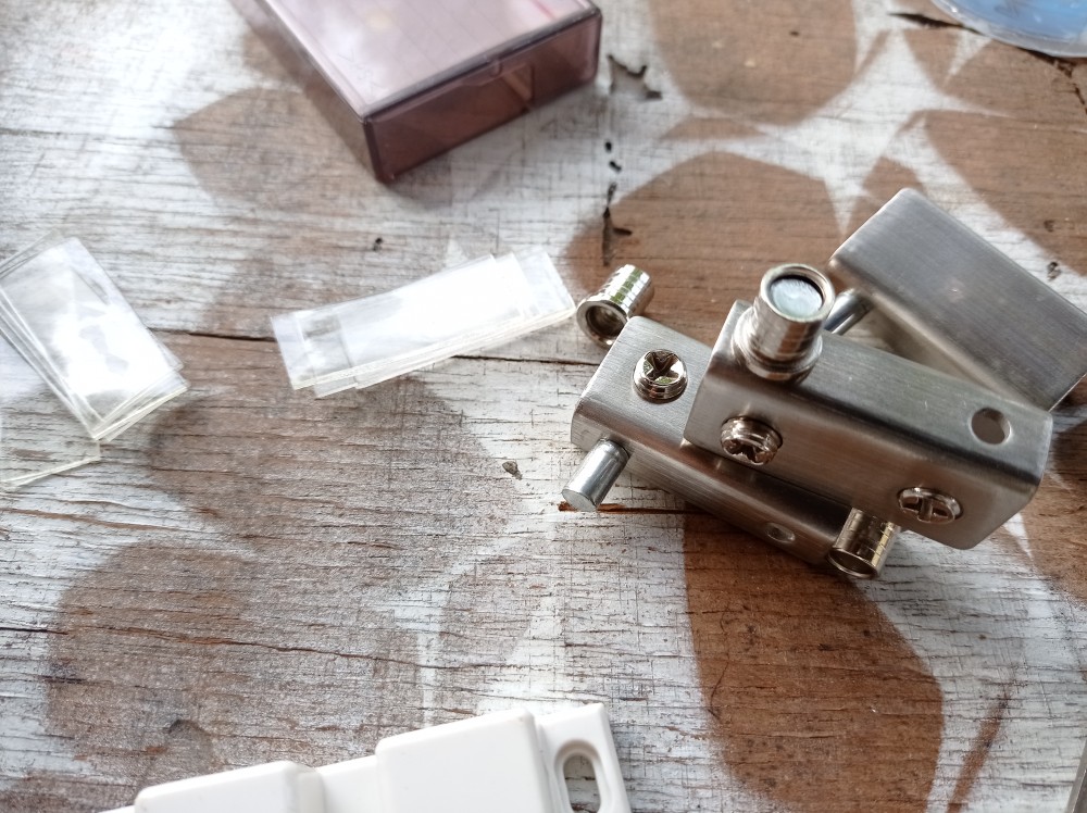 Engsel Pivot Double + Push Open Double 2 Pintu Kaca