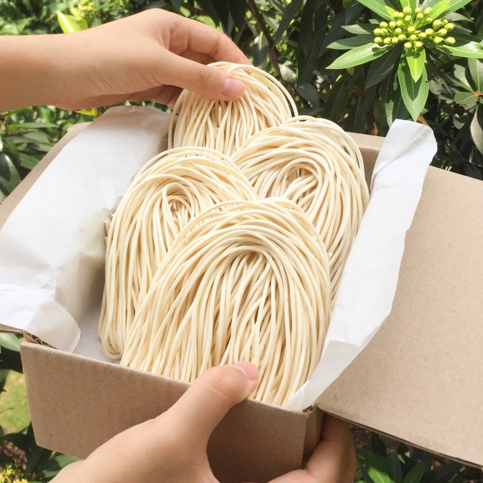 

PASTA-ANEKA- HOMEMADE PASTA SPAGHETTI 400G / HANDMADE ARTISAN NATURAL SEHAT -ANEKA-PASTA.