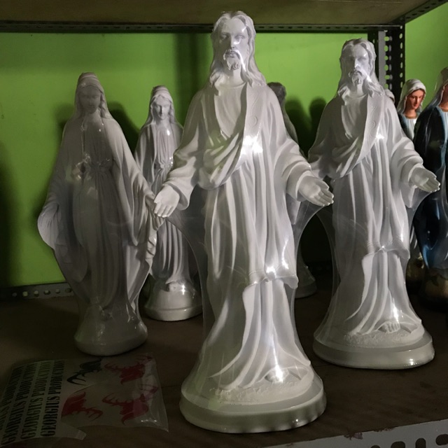 Patung Yesus Tangan Terbuka 36cm