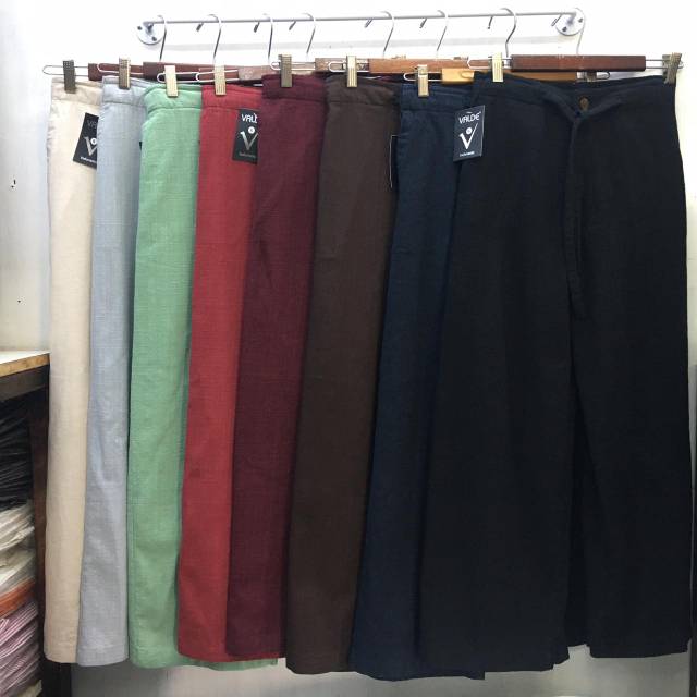 Ready stock celana Kulot wanita ukuran M L XL dan XXL Ready stock celana Kulot wanita ukuran M L XL dan XXL