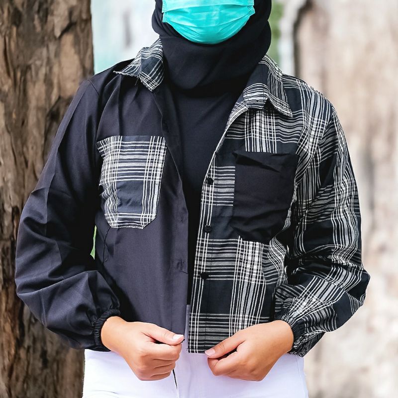 MIKA CROP TOP BLOUSE