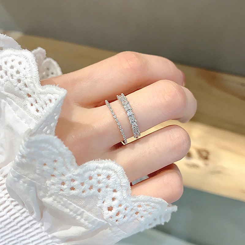 Cincin Model Terbuka Desain Daun Lapis Ganda Bahan Zirkon Warna Silver Gaya Korea