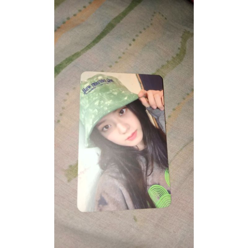 photocard jisoo bucket hat