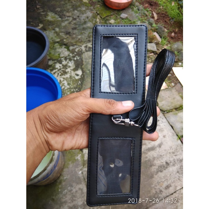 

Aman Name Tag Id Card Holder Kulit Magnet Kalep Plus Tali Terlaris Diskon