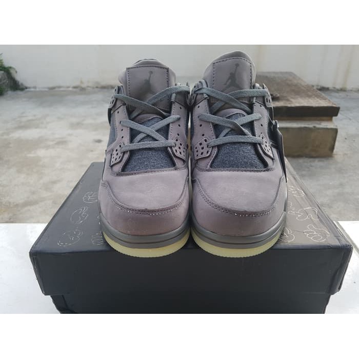 Jual  Sepatu Basket Air Jordan 4 Kaws
