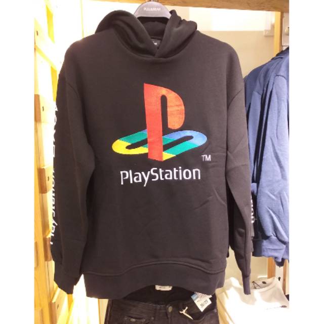 hoodie playstation pull and bear