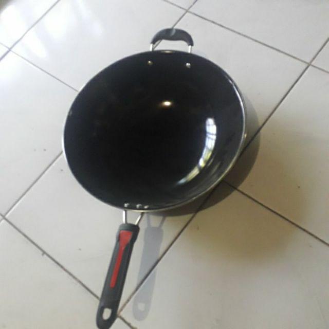 Wajan Enamel Gagang