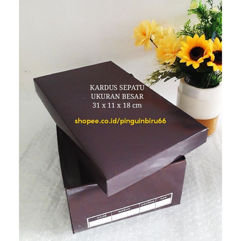 

BIG KARDUS SEPATU.TEBAL KUAT.FULL GLOSSY . UK JUMBO (31 x 11 x 18 cm)