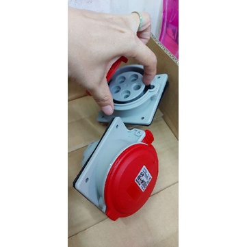 SOCKET PANEL LEGRAND 5 kaki 32A tipe 555289