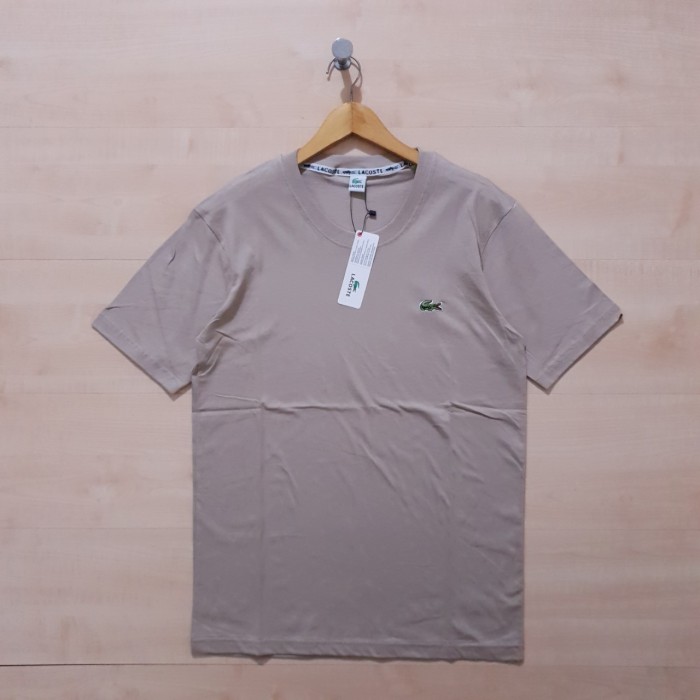 KAOS T SHIRT LACOSTE SMALL LOGO BORDIR TEE CREAM - M