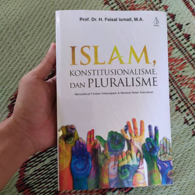 Islam konstitusionalisme dan pluralisme