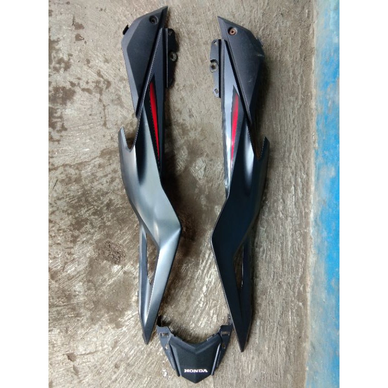 Cover body belakang honda CBR 150 R Bodi belakang cbr 150 r led original