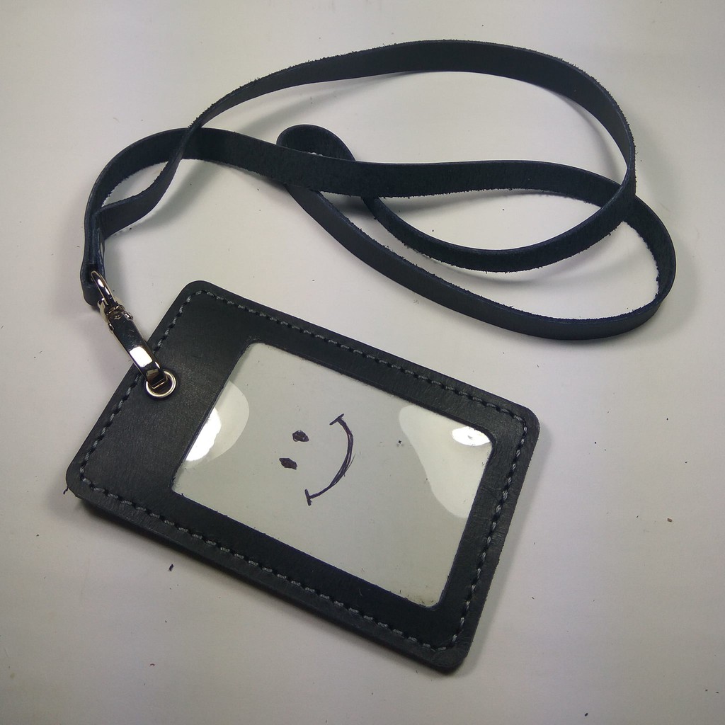 gantungan ID card kulit asli warna hitam | id card holder tali id card