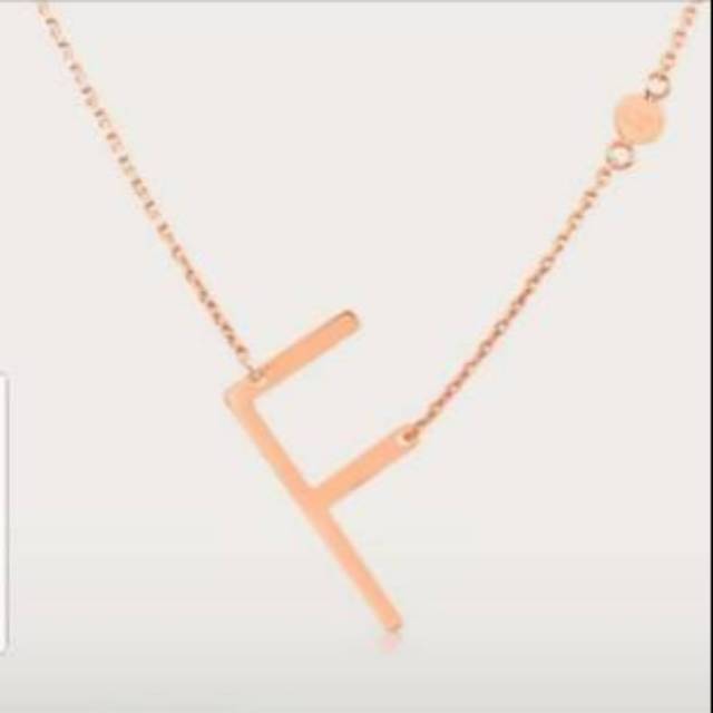 Kalung Caren Delano huruf F - 75% rosegold