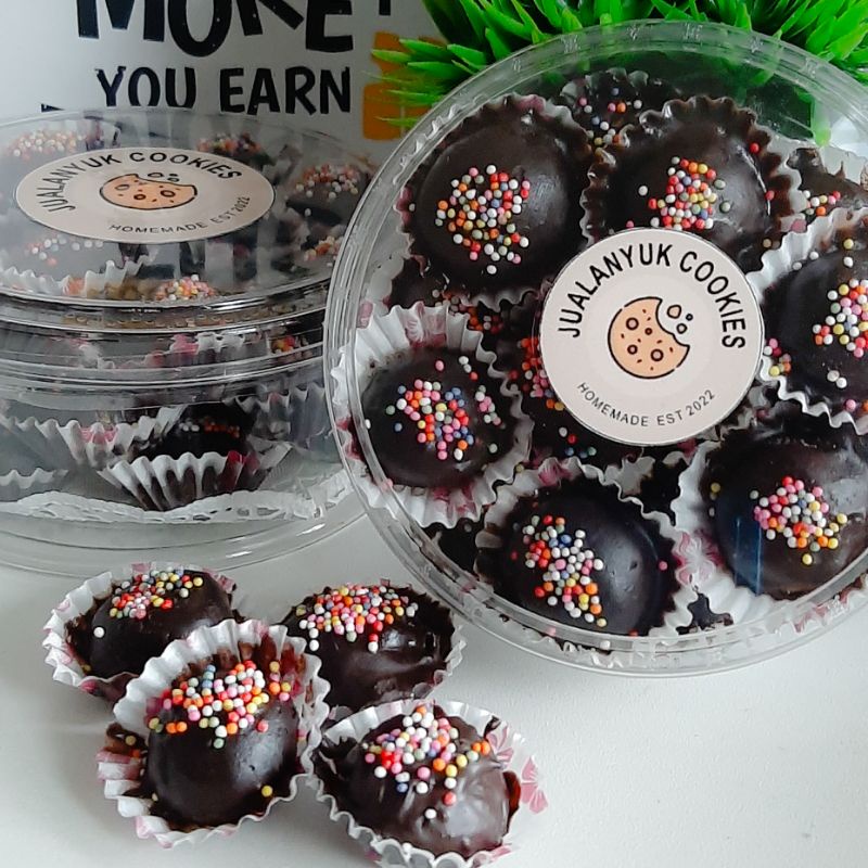 

Kue Kering Bola Bola Choco Sparkling, Kue Lebaran Coklat Lumer