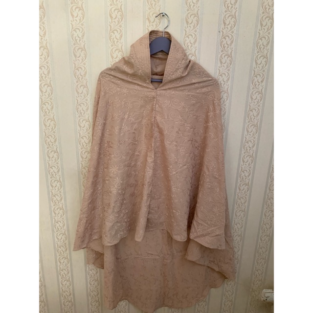 PRELOVED KHIMAR SISESA BAHAN KATUN LABEL KAIN