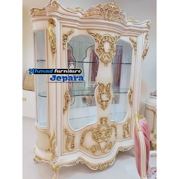 lemari hias lemari pajangan ukir