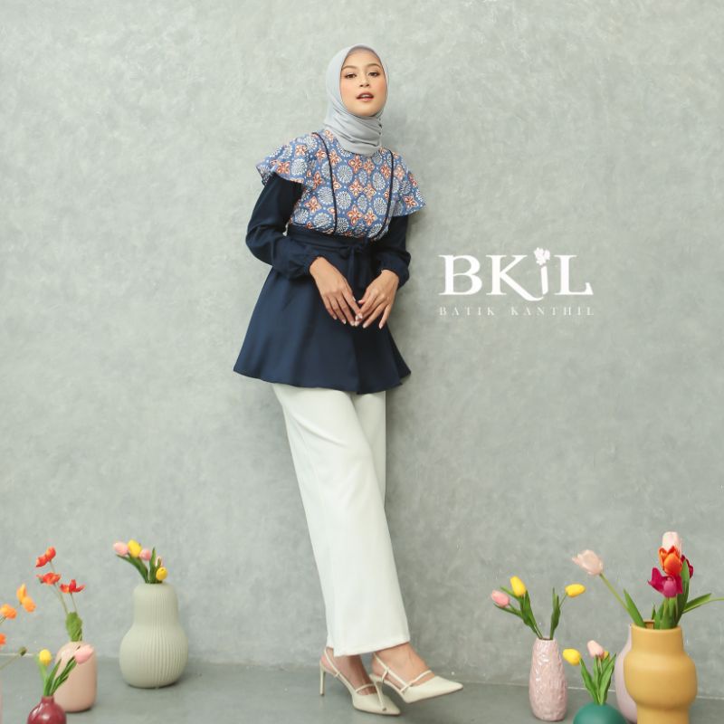 KANTHIL QUEEN Blouse Batik Modern Yolanda Series