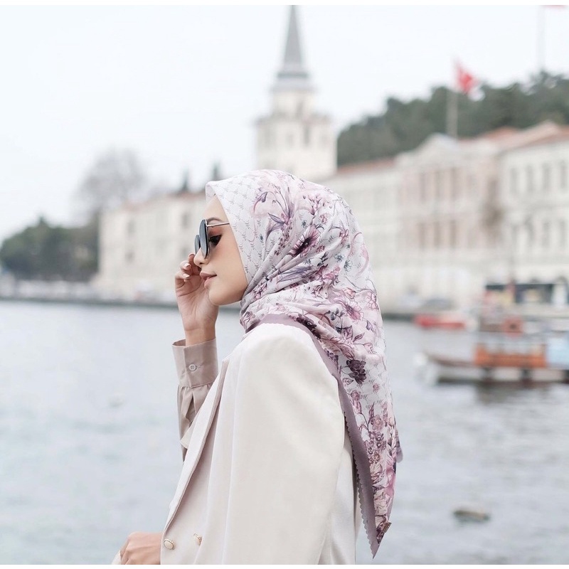 Nirwana Scarf Sekar white Vanilla Hijab