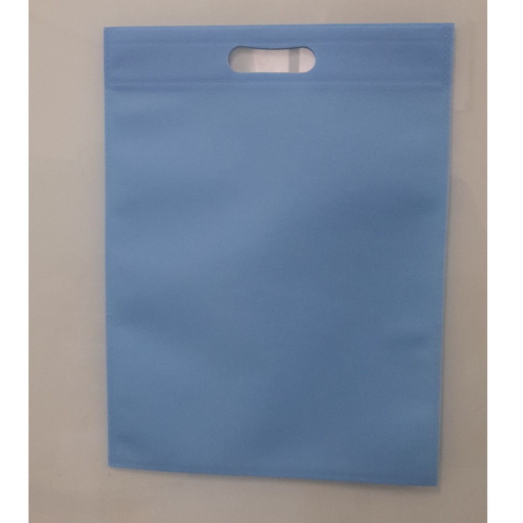 

Tas Press Spunbound Oval Goodie Bag Tas Belanja Warna Biru Baby Blue 30 cm x 40 cm