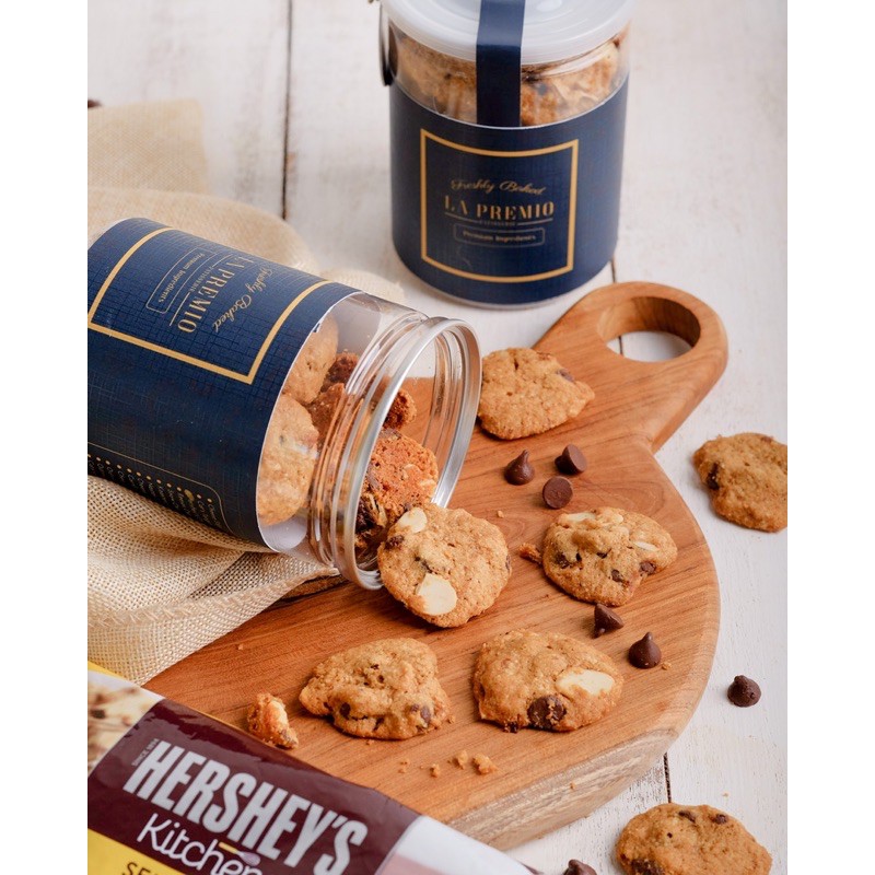 

Hershey Chocolate Chips Cookies / Kue Kering Coklat/ Almond Chips