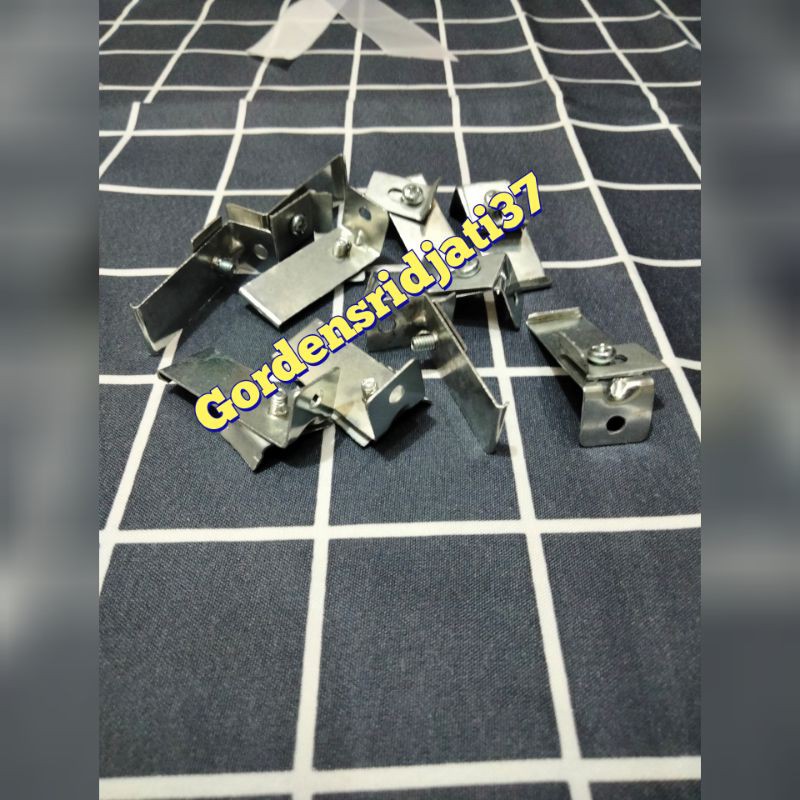 penyangga//batang alumunium