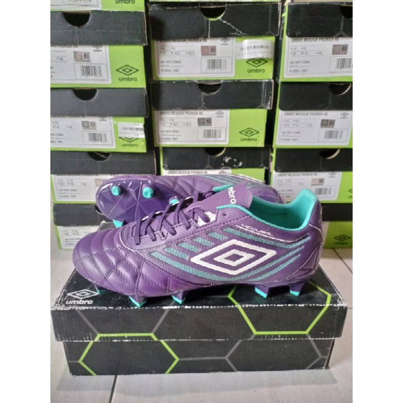 sepatu bola umbro medusae premier HG murah