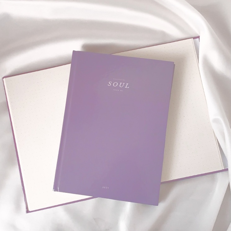 

CLYRIE KENNY STUDIO Jurnal Book Aesthetic Jurnal Daily Planner Notebook A5 Hardcover