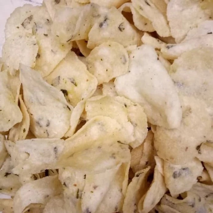 

KERIPIK COMRING ASIN BAWANG 250 Gr