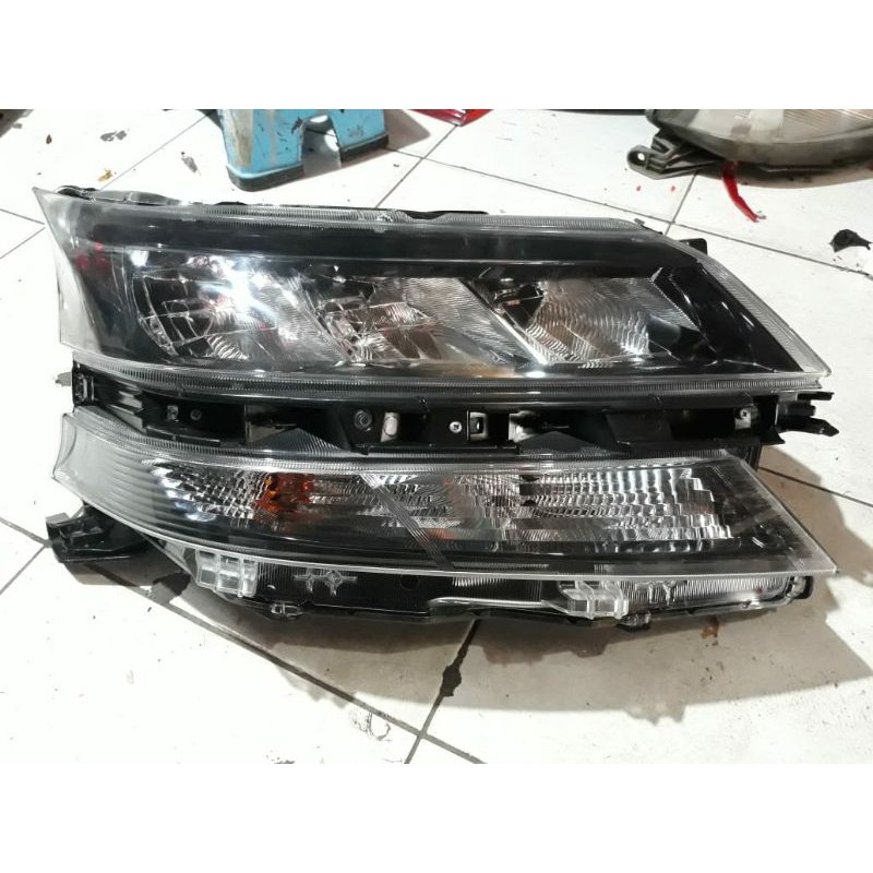 HEADLAMP/LAMPU DEPAN AVANZA/XENIA LED 2019 TERBARU ori