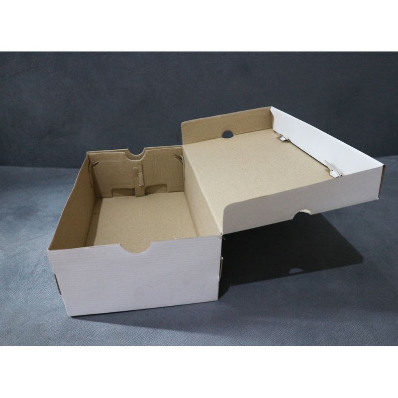 

iner box putih polos