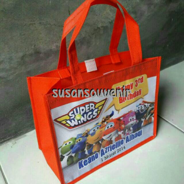 

Tas ultah tenteng super wings