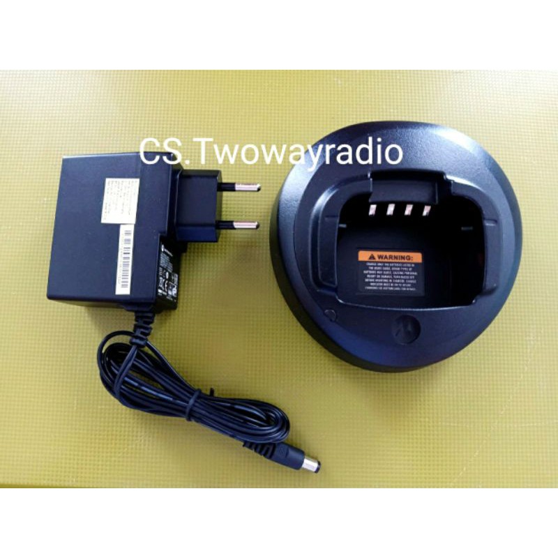 Charger HT CP1660 CP1300 / carjer Motorola CP 1660 CP 1330 / cas adaptor desktop HANDY TALKY