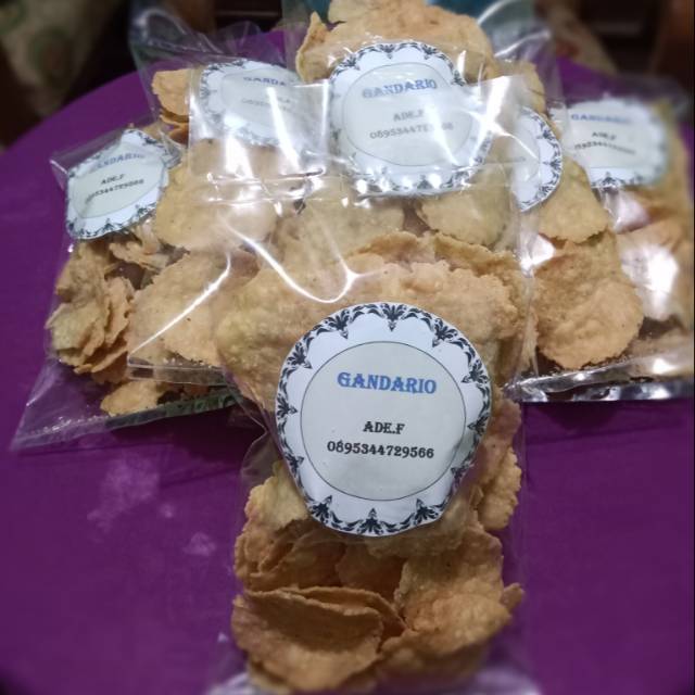 

Cemilan gurih Khas Cirebon