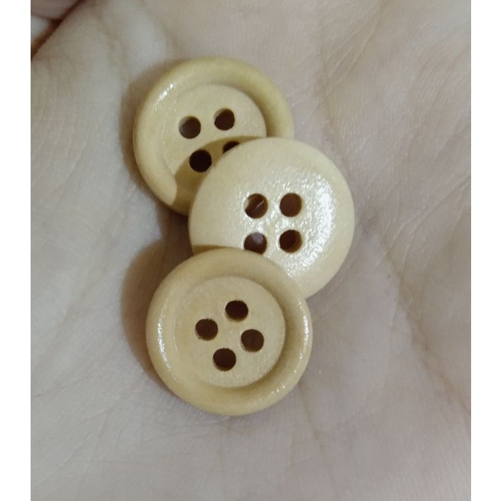 Kancing Kayu Polos Cream Diameter 15mm Dan 18 mm