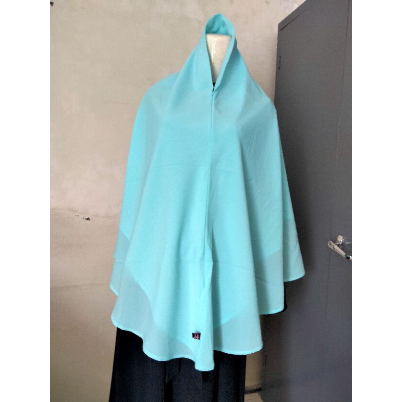 bergo brand Munira preloved bahan Buble crep warna biru muda