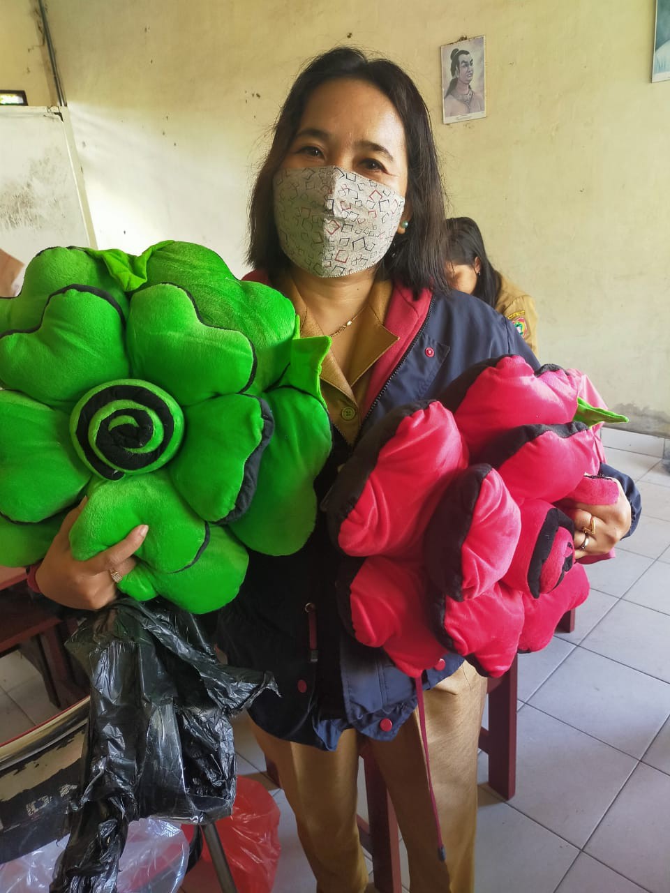 Bantal Bunga Kembang Mawar